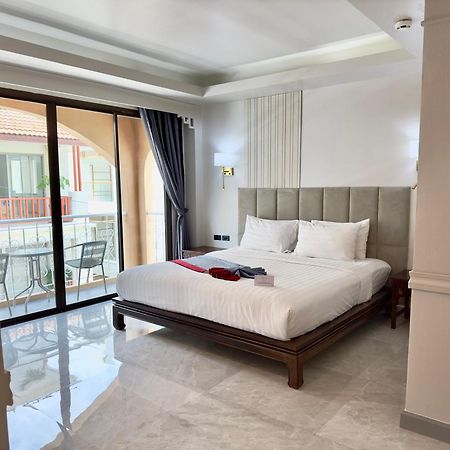 Grand Orlov Apart Hotel Patong Bagian luar foto