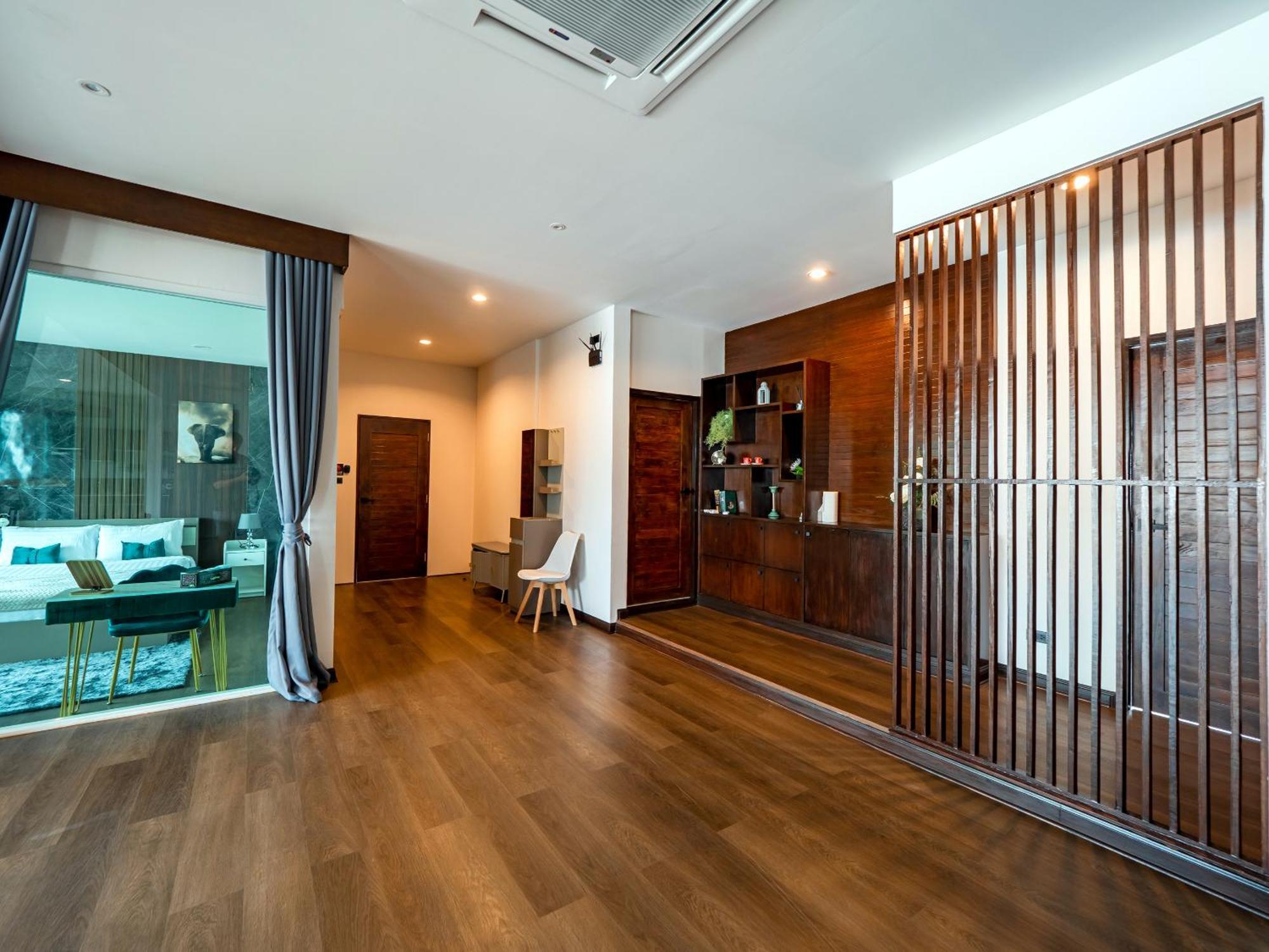 Grand Orlov Apart Hotel Patong Bagian luar foto