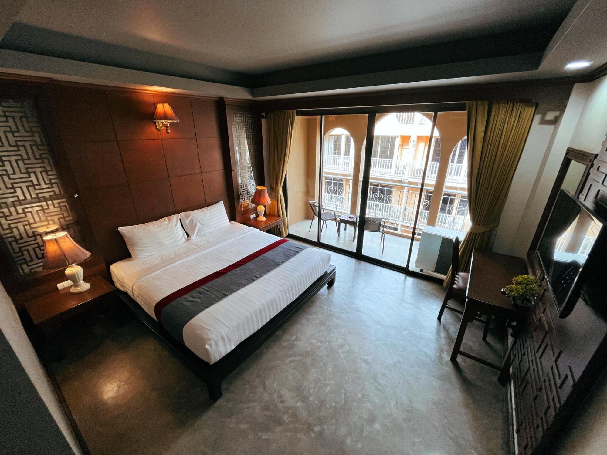 Grand Orlov Apart Hotel Patong Bagian luar foto