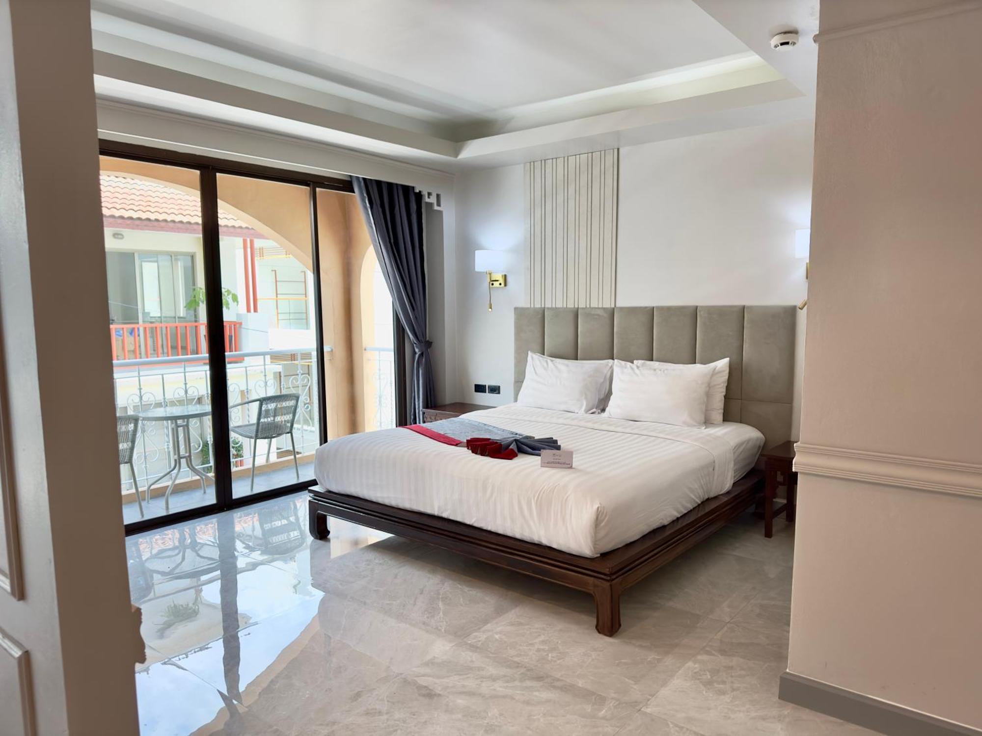 Grand Orlov Apart Hotel Patong Bagian luar foto